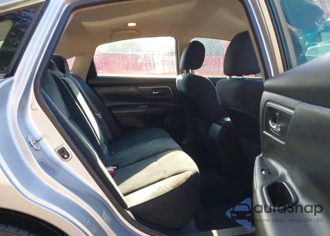 2015 Nissan Altima 2.5/2.5 S/2.5 Sl/2.5 Sv z USA, uszkodzony, nr VIN 1N4AL3AP5FN881904